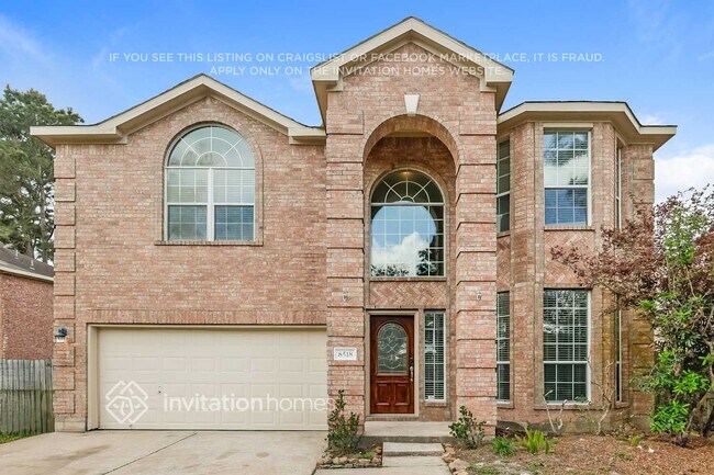 Building Photo - 8518 Sports Haven Dr