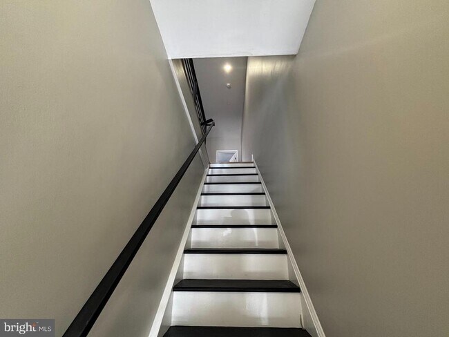 Foto del edificio - 1451 W Loudon St