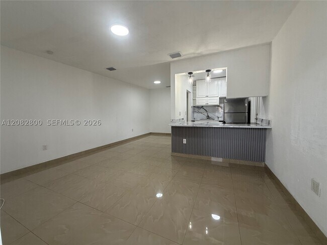 Foto del edificio - 4885 NW 4th St