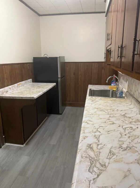 Foto del edificio - 1037 Remsen Ave