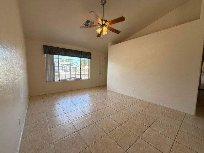Building Photo - 3913 W Morelos St
