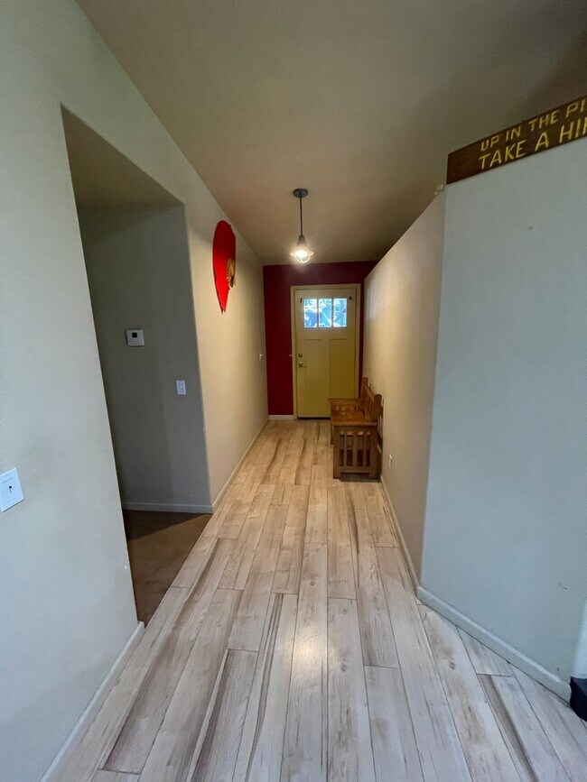Foto del edificio - Magalia Home for rent/two bedroom, shared ...