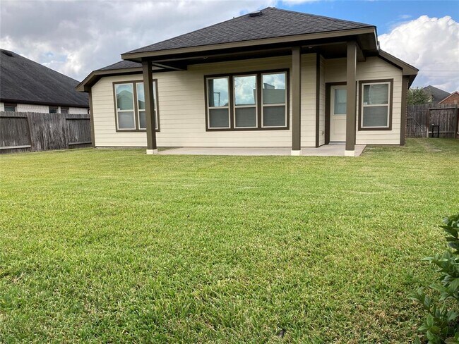 Foto del edificio - 19207 Cannon Hills Ln