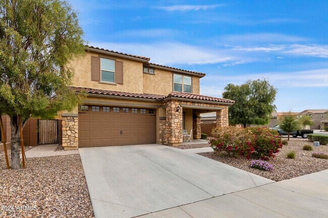 Building Photo - 2364 E Runaway Bay Pl