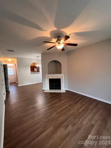 Foto del edificio - 428 Goldstaff Ln