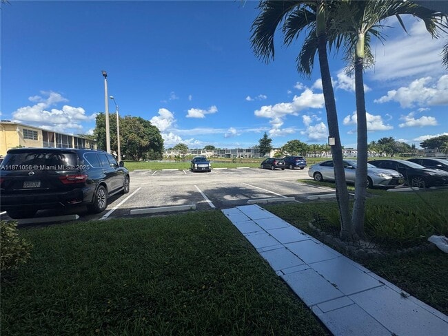 Foto del edificio - 100 NE 203rd Terrace