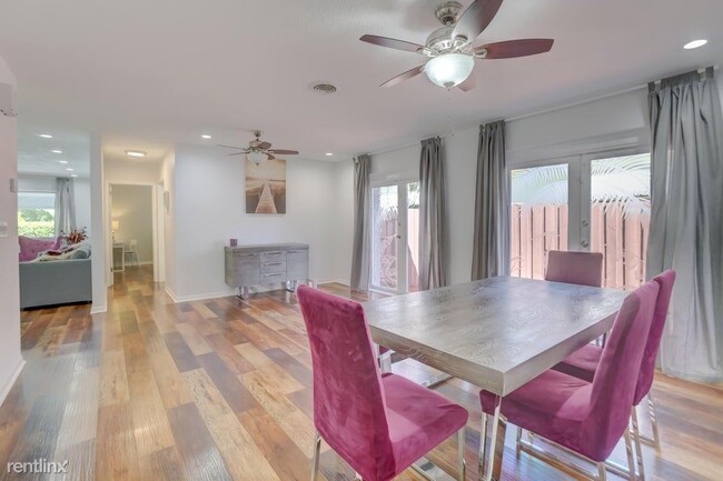 Building Photo - 3 br, 2 bath House - 1404 Hollywood Blvd