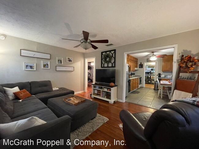 Building Photo - 2 br, 1 bath House - 111 Garland Ave