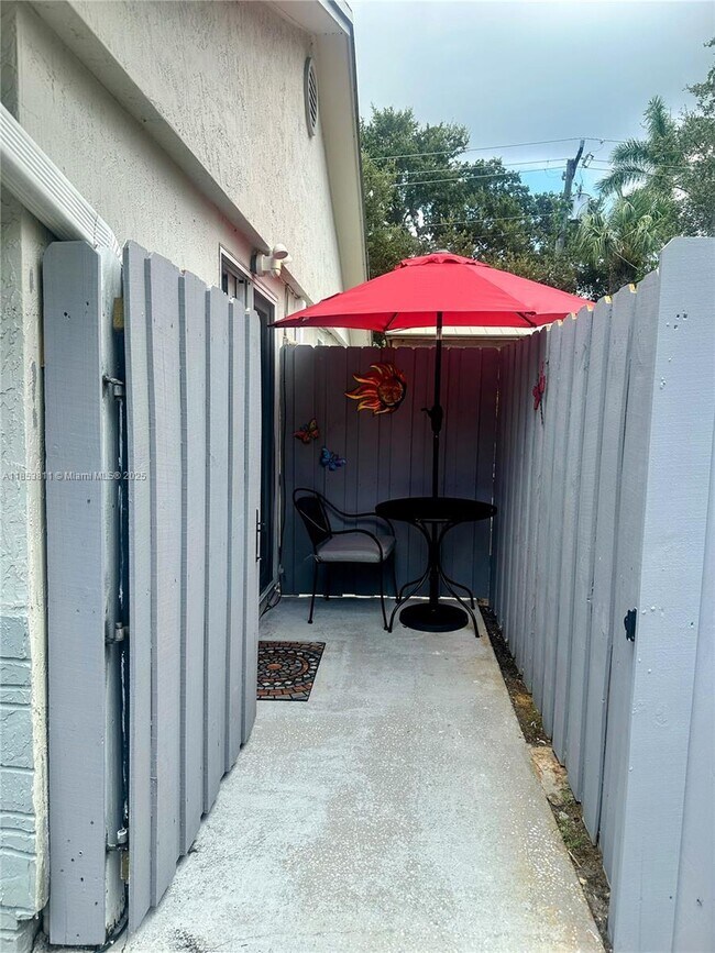 Foto del edificio - 2365 SW 34th Ave