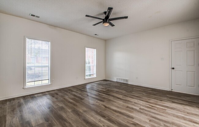 Building Photo - 1232 Sugar Ln