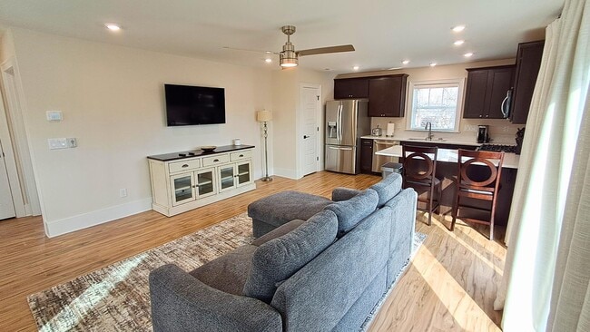 Foto del edificio - 3108 1/2 Hickory Rd - 3108 1/2 Hickory Rd