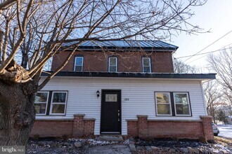 Building Photo - 1223 Gravel Pike