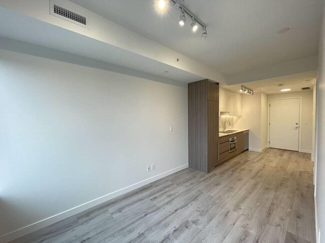 Building Photo - 10626 City Pkwy