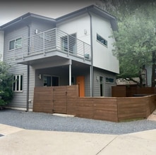 Building Photo - 502 W 51st St