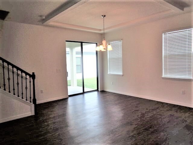 Foto del edificio - 11850 Thicket Wood Dr