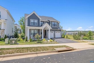 Building Photo - 3223 Thicket Run Dr