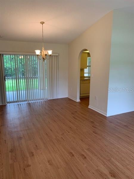 Foto del edificio - 23249 Hemenway Ave