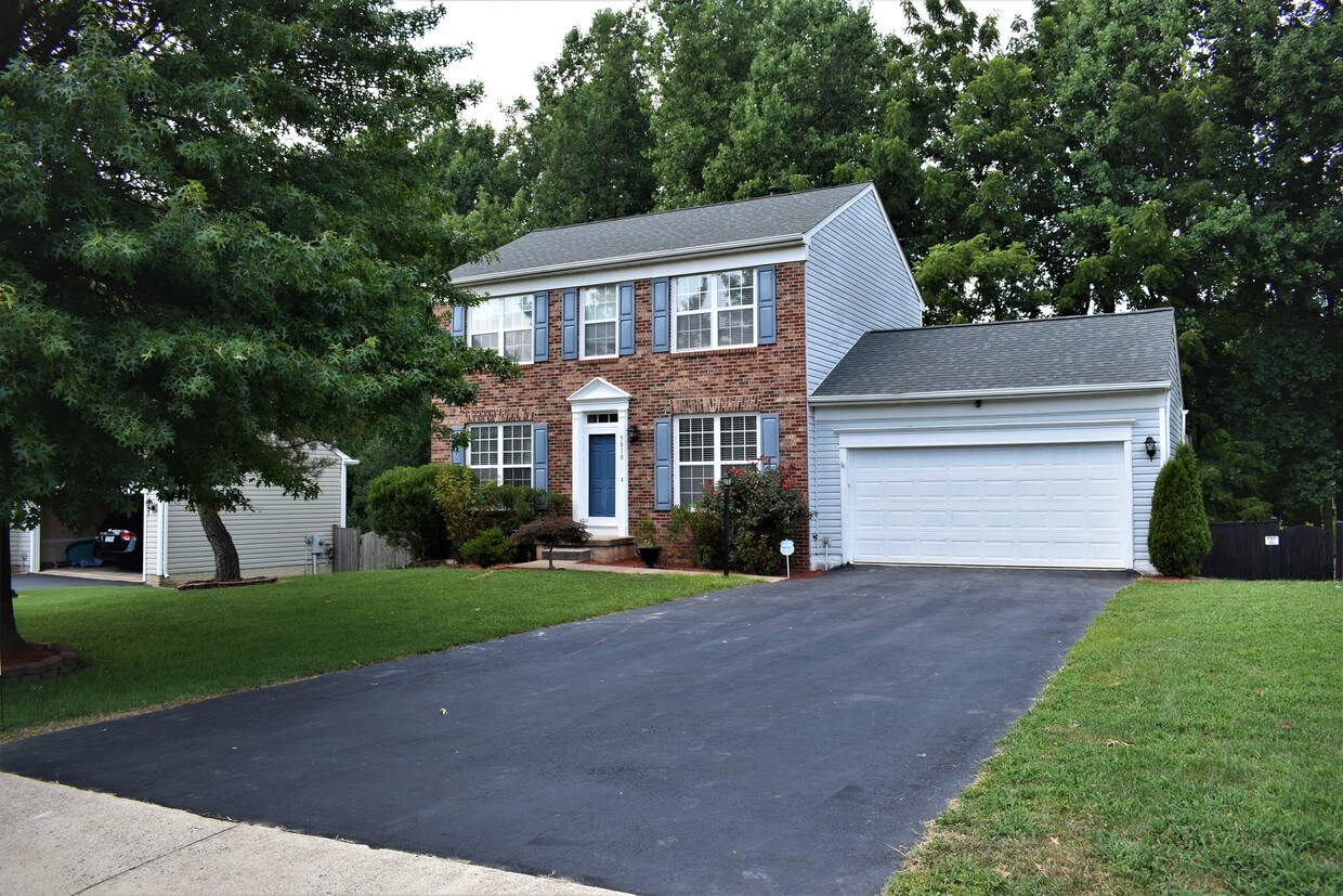5810 Moonbeam Dr, Woodbridge, VA 22193 House Rental in Woodbridge, VA