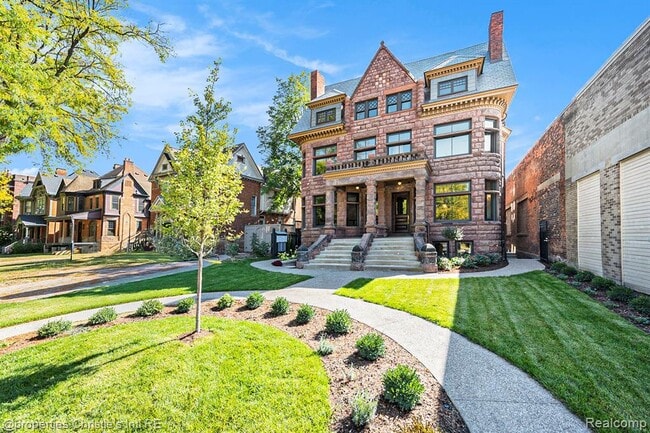 Foto del edificio - 701 W Canfield St