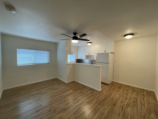 Livingroom, dining area, kitchen - 350 N Ave 53 Ave