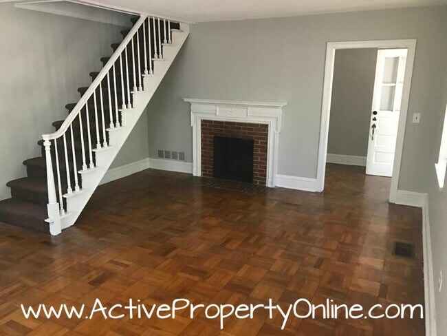 Building Photo - 2420 Kingsley Dr.