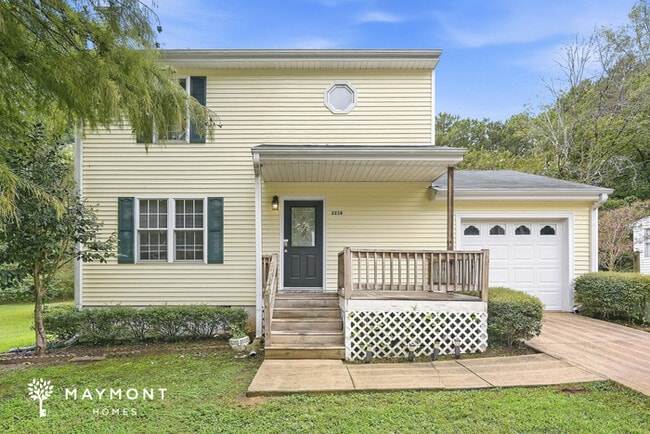 Building Photo - 2216 Pentland Dr
