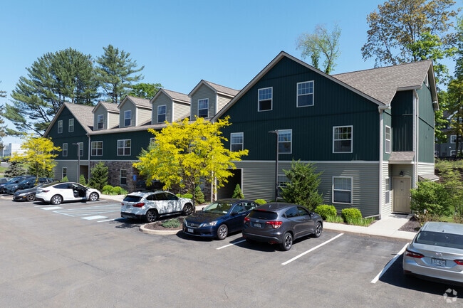 Building Photo - The Ridge at New Paltz