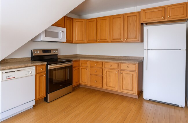 Foto del edificio - 18 Greylock Rd