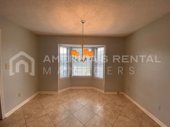 Building Photo - DEPOSIT PENDING!!! Townhome for rent in Le...