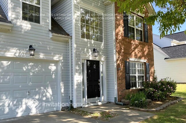 Foto del edificio - 537 Moss Stream Ln