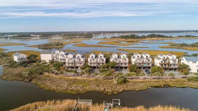 Foto del edificio - Sandy Bottoms Beach Club