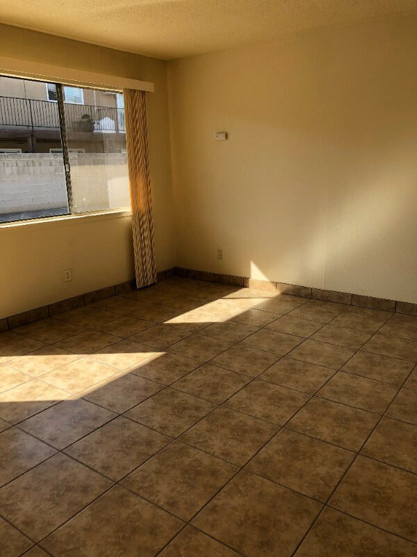 Foto del edificio - 224 E Granger Ave