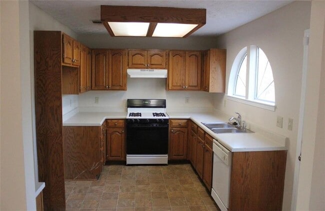 Building Photo - 4519 High Grove Ct NW