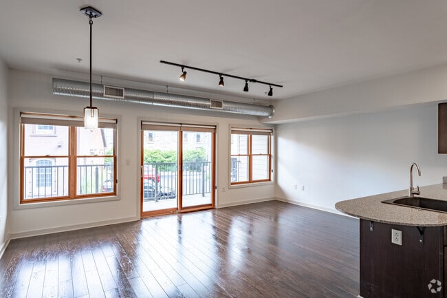 1BR, 1BA - 1000SF - Dining and Living Area - Twain Tower