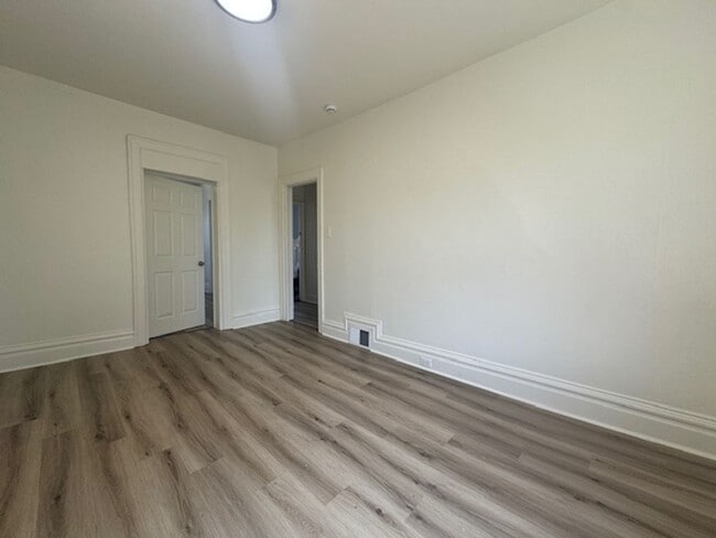 Building Photo - 5106 Baum Blvd