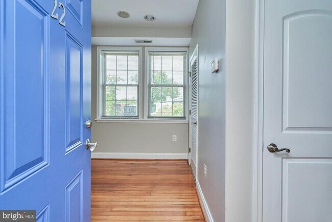 Foto del edificio - 410 15th St NE