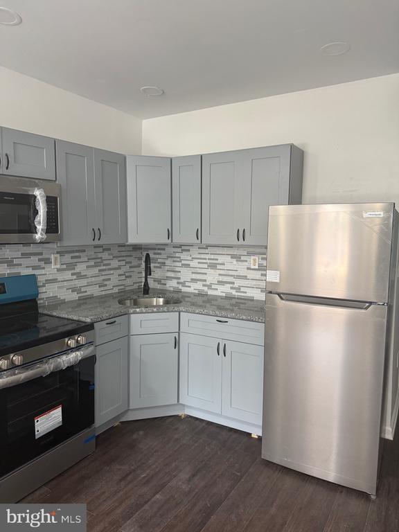 Foto del edificio - 5227 Addison St