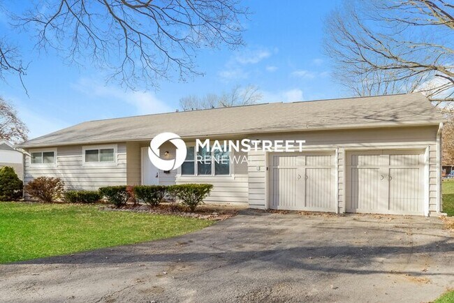 Building Photo - 3 Bedroom Pet-Friendly Home in Shawnee, KS...