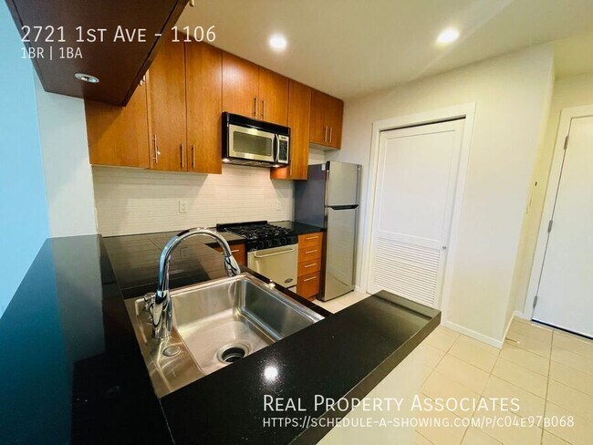 Foto del edificio - 2721 1st Ave
