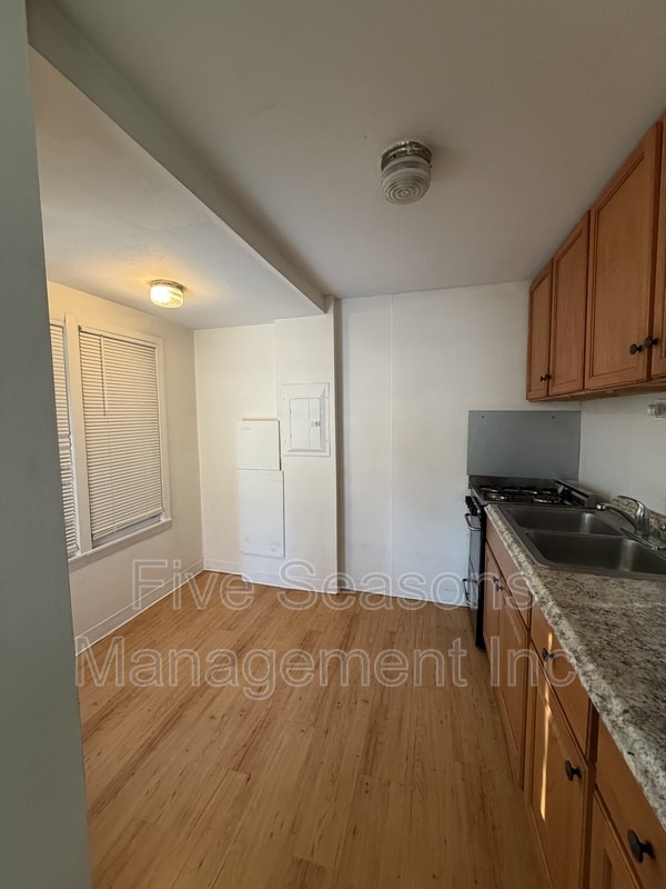 Photo - 500 St Paul St Apartment