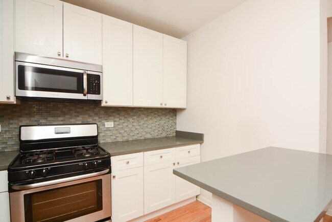 Foto del edificio - 2837 W Palmer St