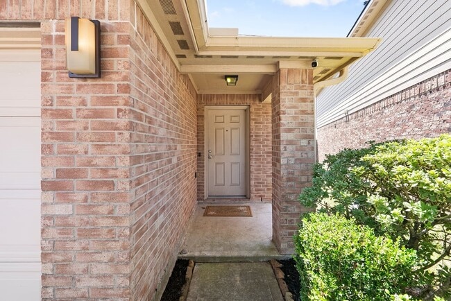 Building Photo - 9326 Valley Tree Ln