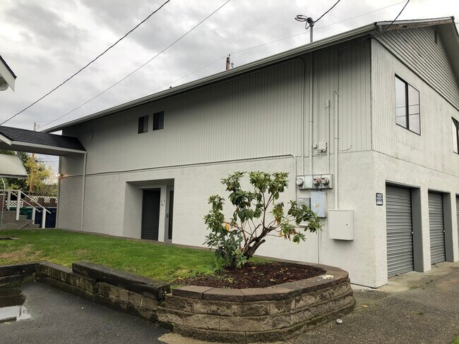 Exterior - 1604 7th St