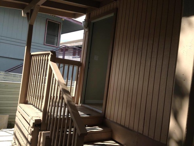 Building Photo - 17 Kauila St