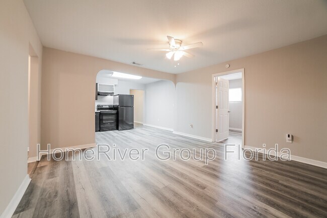 Building Photo - 6726 S Dauphin Ave