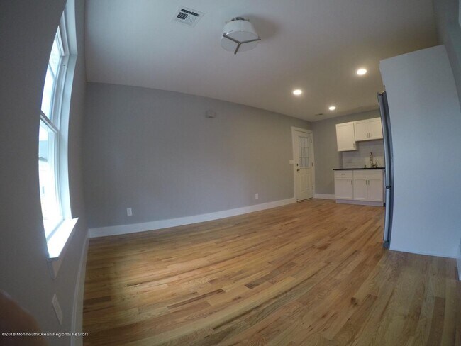 Foto del edificio - 517 Asbury Ave