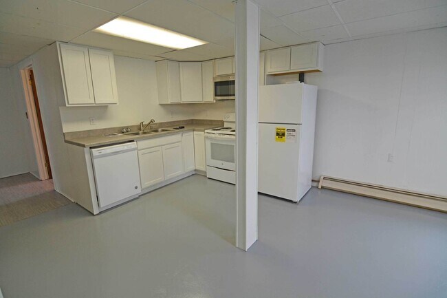Building Photo - 316 N 10th Ave