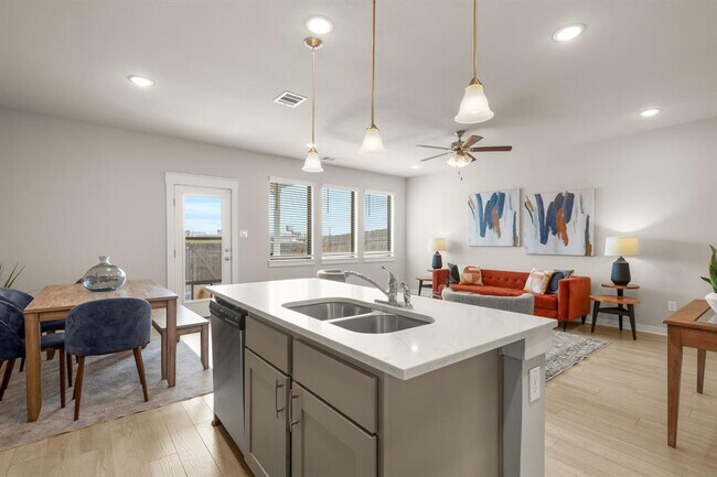 Foto del edificio - 253 Fieldwood Dr