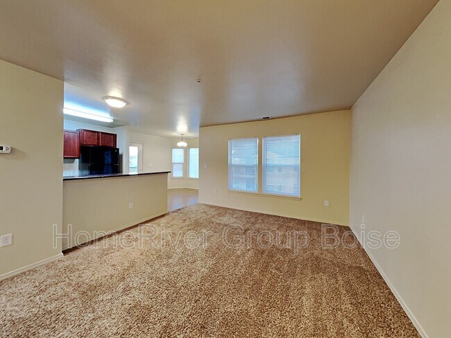 Building Photo - 11039 W Brassy Cove Loop