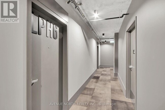 Building Photo - 10-LP10 James St